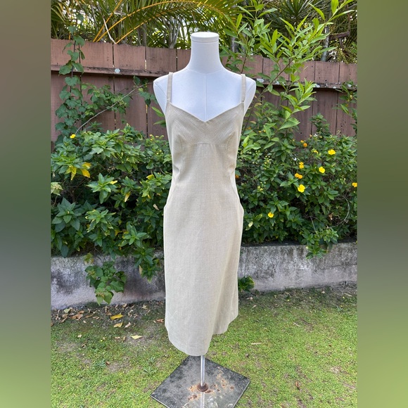 BCBGMaxAzria Dresses & Skirts - Vintage 90s BCGB Max Azria Beige Minimalist Dress Size 4